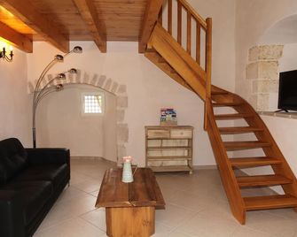 La Tour riverside gîte - Saint-Thomé - Sala de estar