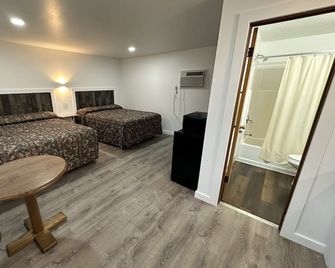 Cozy updated Boutique Motel on the Lake Delton Strip - Wisconsin Dells - Yatak Odası