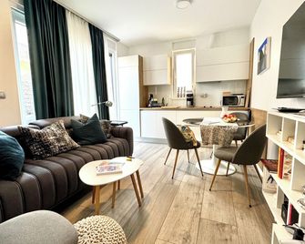 Luxart City Spa Gallery Residence Krk - Krk - Pokój dzienny