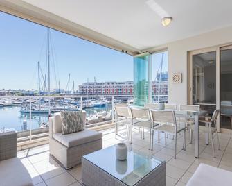 Mountain Marina Luxury Apartments - Cape Town - Balcony