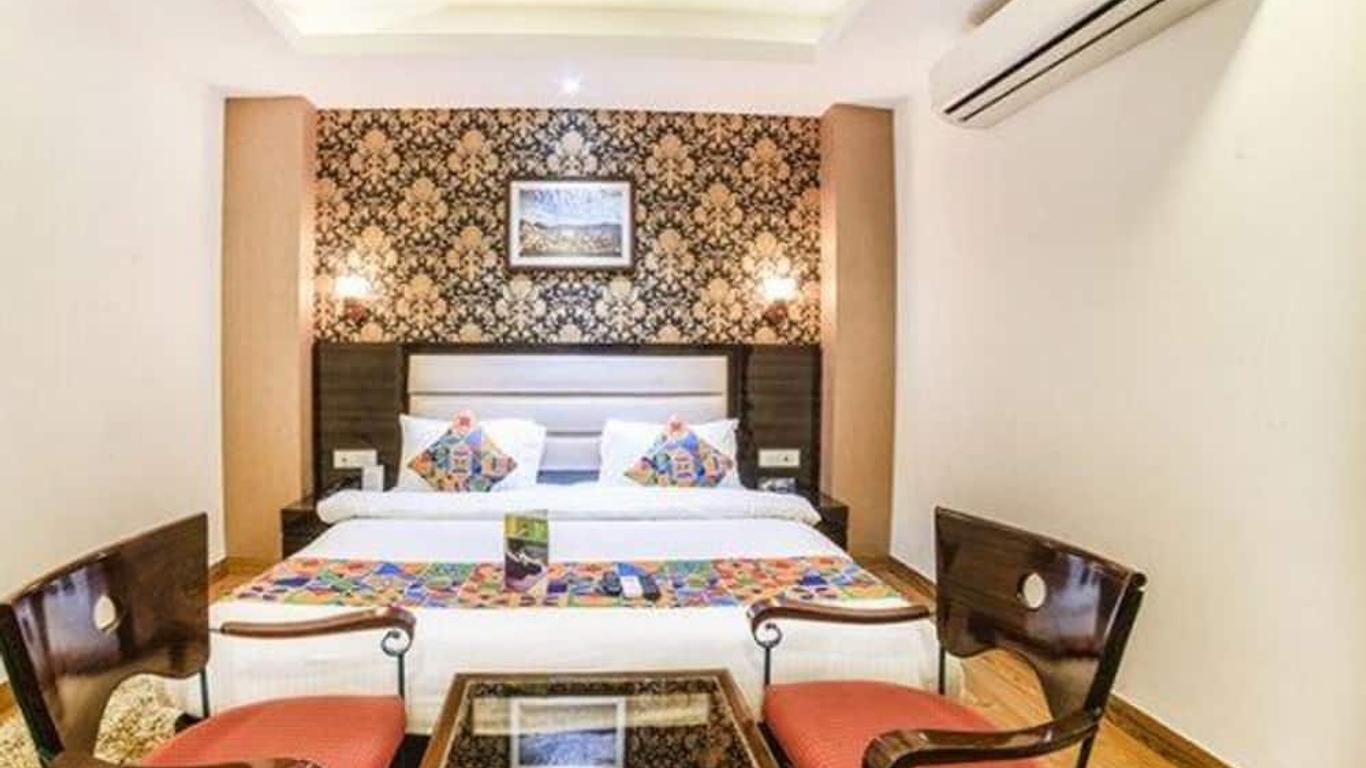 Fabhotel Galaxy - Nr Patel Nagar Metro