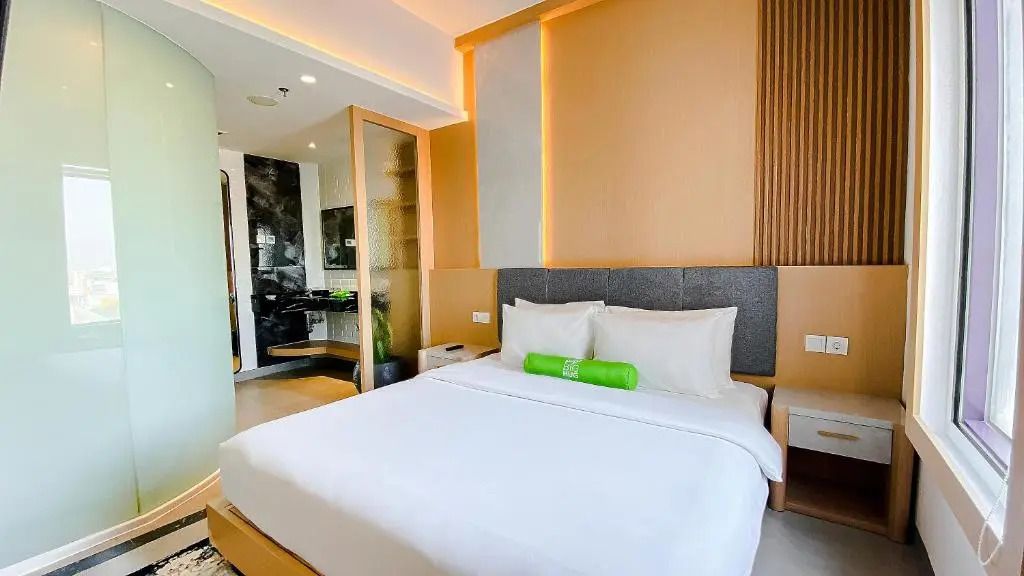 بوب! هوتل سولو