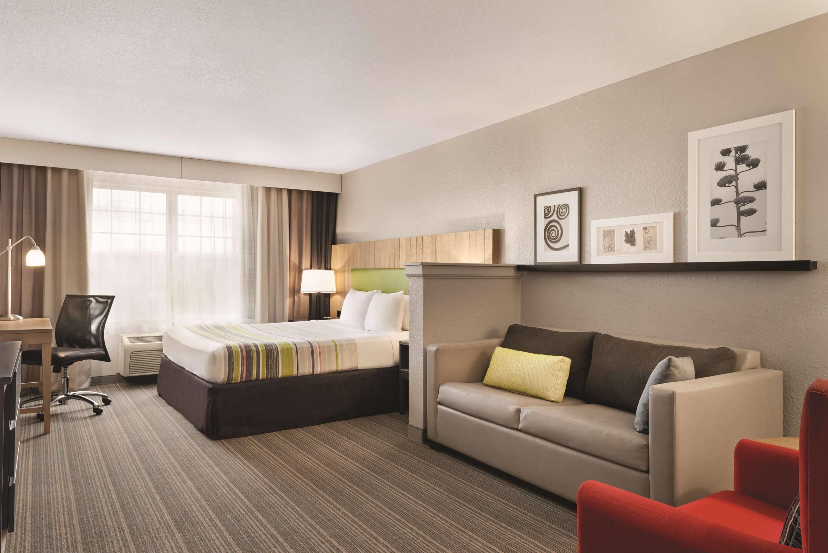 Country Inn & Suites by Radisson, Green Bay E, WI - Грін-Бей - Спальня