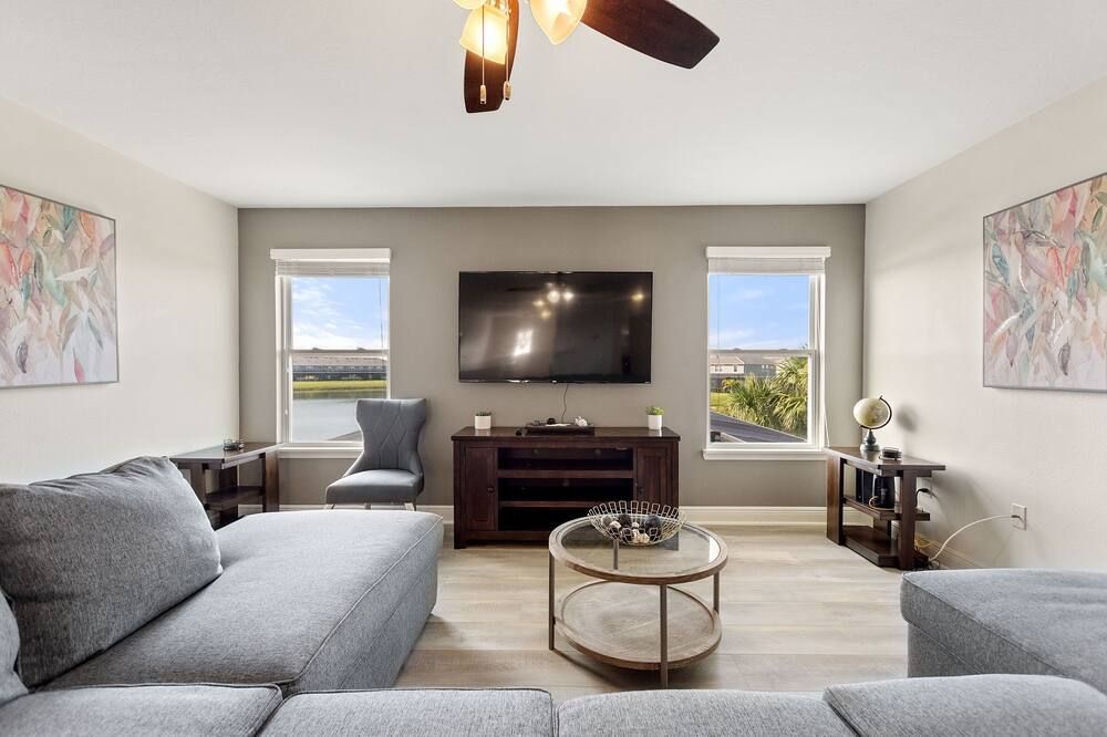 The Haven at Solterra Resort by Shine Villas 523 - Davenport - Wohnzimmer