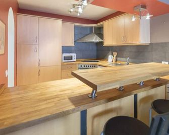 Marine Breeze Apartment - Corralejo - Kitchen