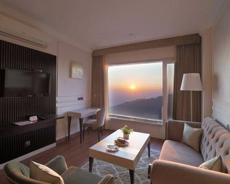 Amritara Surya - A Luxury Spa Retreat - Dharamshala - Sala de estar