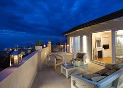 La Malandrina - Apartments & Suites - Taormina - Ban công