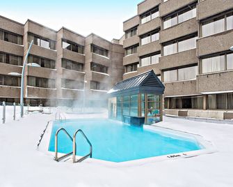 Delta Hotels by Marriott Quebec - Quebec - Piscina