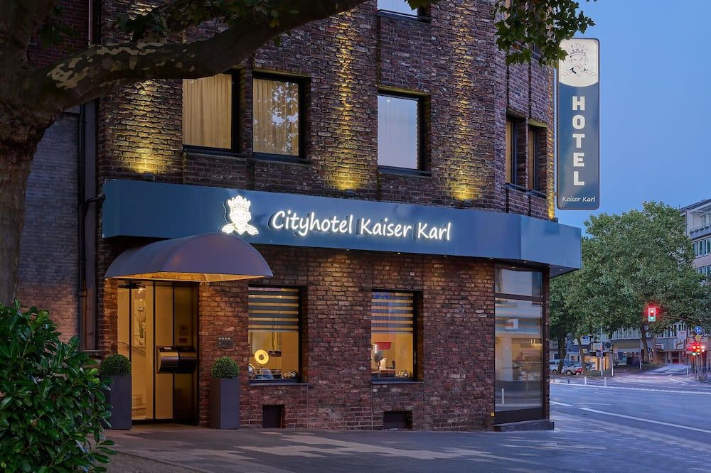 Cityhotel Kaiser Karl Aachen - אאכן - בניין