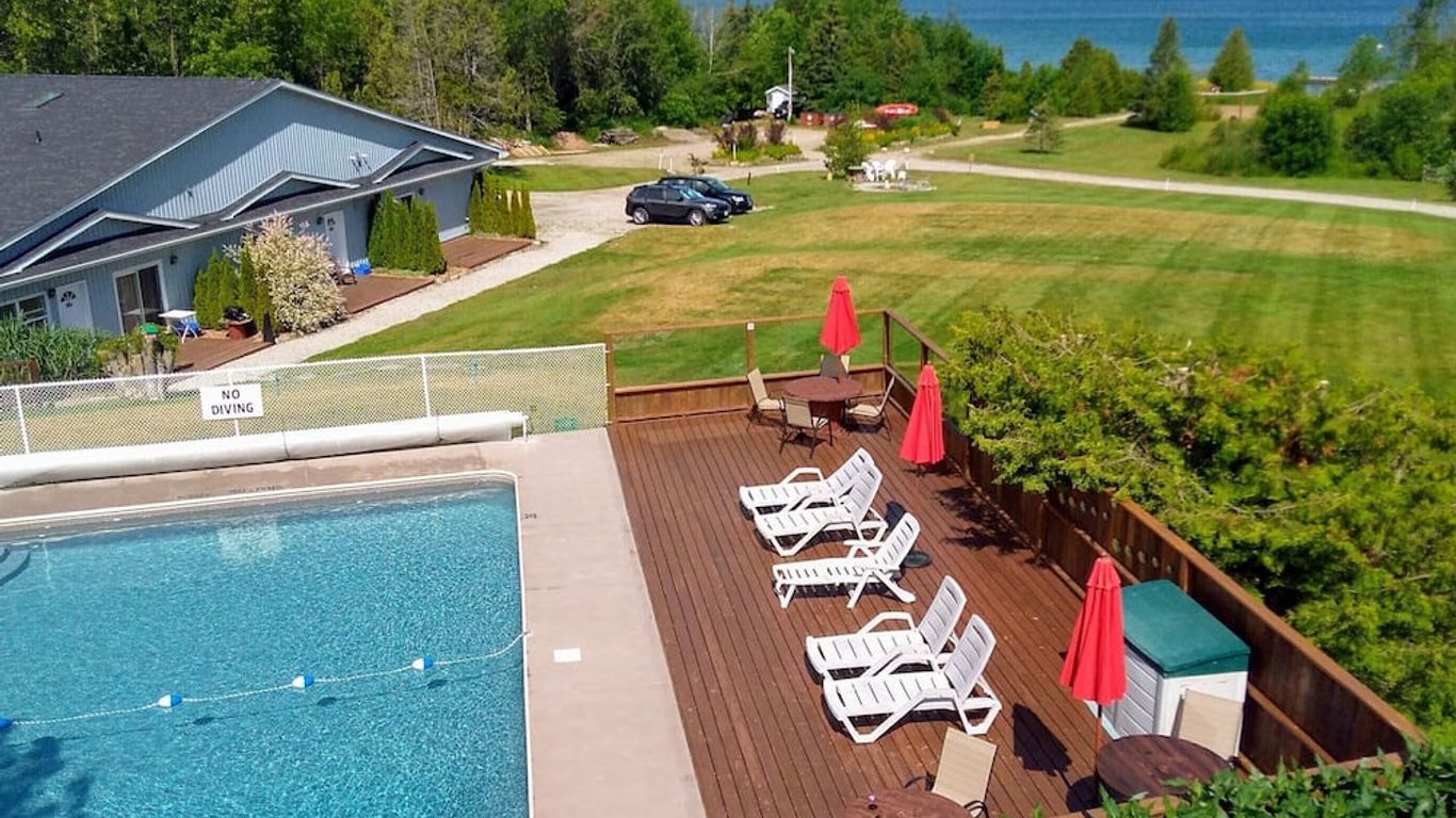 Waterview On The Bay