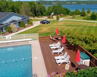Waterview On The Bay - South Bruce Peninsula - Piscina