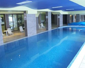 Mountain Paradise Aparthotel - Bansko - Piscina