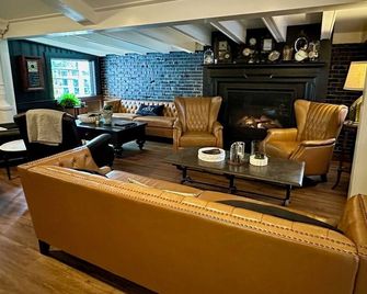 Old Village Inn Ogunquit - Ogunquit - Lounge