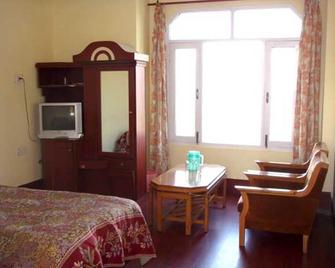 Hotel Sagar - Kausani - Bedroom