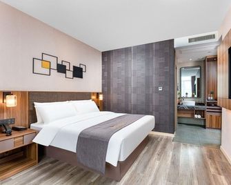 Homeinn Plus Hotel (Tai'an High-Speed Railway East Road) - Tai’an - Bedroom