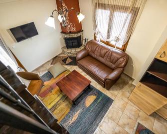 Enastron - Kalavryta - Living room