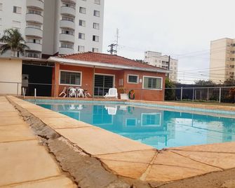 Chácara Vô Orlando - Rio Claro - Pool