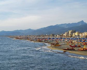 Apartment Sea House by Interhome - Viareggio - Beach