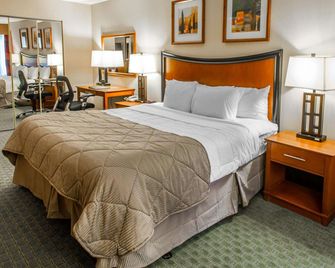Quality Inn and Conference Center Greeley Downtown - Greeley - Makuuhuone