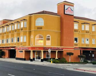 Gateway Inn And Suites San Francisco Sfo Airport - San Bruno - Byggnad