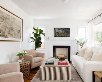 Clean, Comfortable, Convenient Sugarhouse home - amazing location - Salt Lake City - Living room