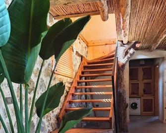 Villa Zer – Unique Lagoon-Style Pool by Rental Finders Dalyan - Dalyan (Mugla) - Escalier