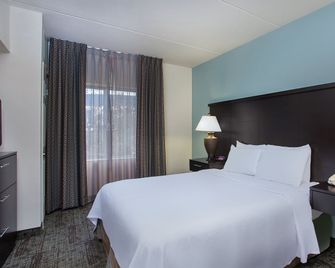 Staybridge Suites Chattanooga Dwtn - Conv Ctnr By IHG - שאטאנוגה - חדר שינה