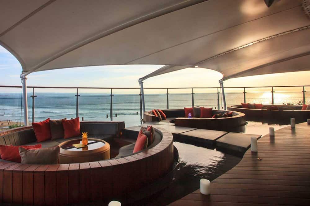 مزدوج - ستة، فندق لوكشري - سيمنياك