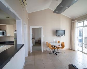 The Avenue - וונגאנוי - חדר שינה