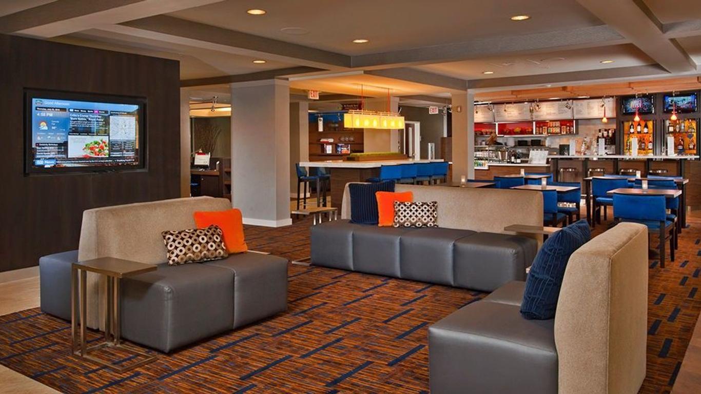 Courtyard by Marriott Youngstown Canfield