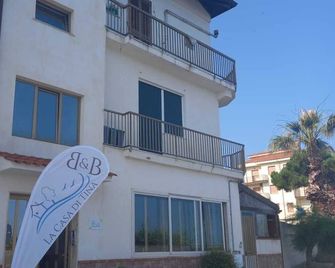 La Casa Di Tina - Briatico - Budova