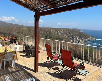 Ocean Front Villa, Amazing Views, Infinity Pool, Relaxation - Puerto Angel - Balcony