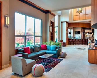 Four Points by Sheraton Melville Long Island - Plainview - Lobby
