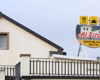 Hotel Al Ritrovo - Piazza Armerina - Building