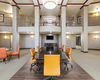 Branson Hillside Hotel - Branson