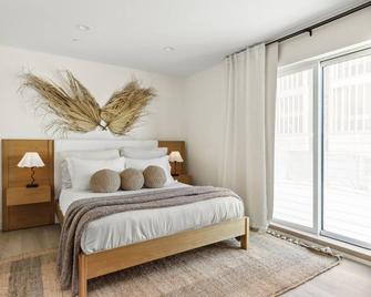 Tide House - Unit A - Modern Seaside 1BD w Parking - El Segundo - Bedroom