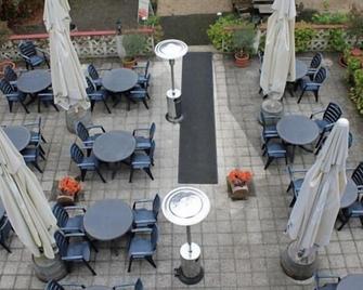 Hotel Winneburg - Cochem - Pátio