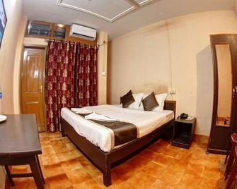 Om Shree Cottage - Gauhati - Schlafzimmer