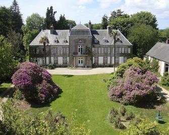 Chateau Le Mont Epinguet - Brix - Edificio