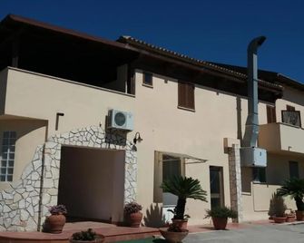 Il Piccolo Nido - Borgo Montenero - Edificio