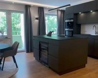 Comfortable City Apartment in Quiet Laim District - Munich - Kitchen