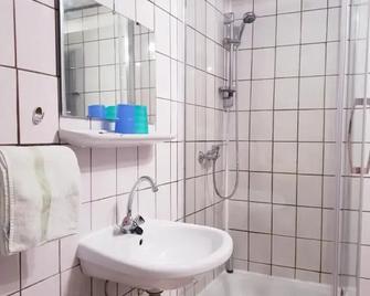 Hotel & Restaurant Gulfhof - Emden - Badkamer