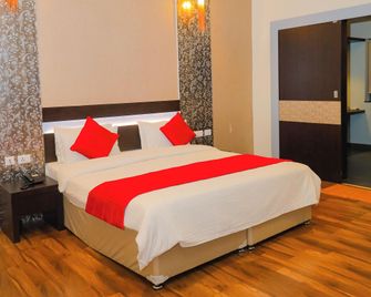 Mount Retreat - Madurai