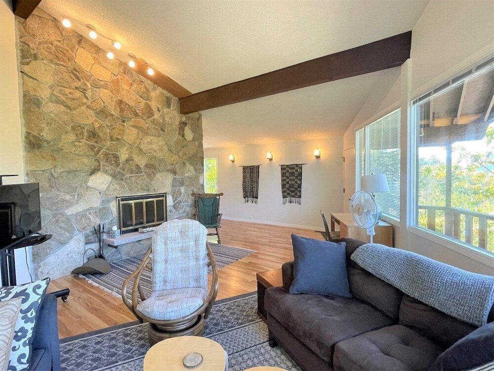 Valley View Cabin - Packwood - Sala de estar