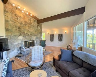 Valley View Cabin - Packwood - Sala de estar