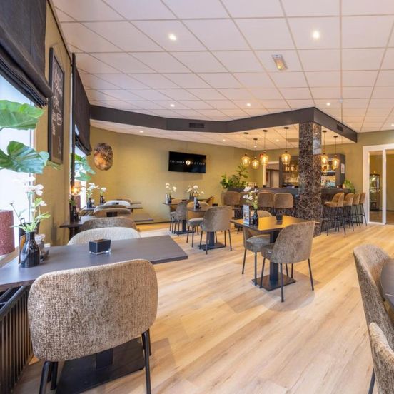 Fletcher Hotel Apeldoorn image 1