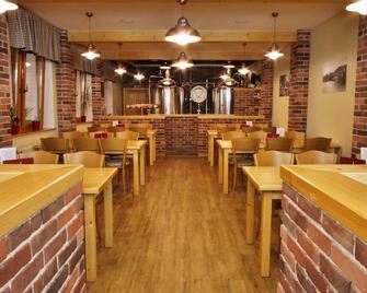 Balónový Hotel A Pivovar - Radešín - Restaurante