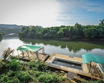 Kwainoy Riverpark - Ban Lum Sum - Edificio