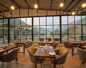 The Ayali Riverside Resort - Rishikesh - Restaurant