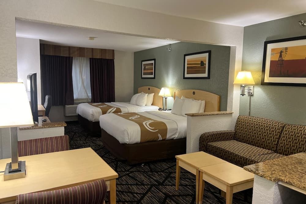 Quality Inn and Suites Loveland thumbnail 2